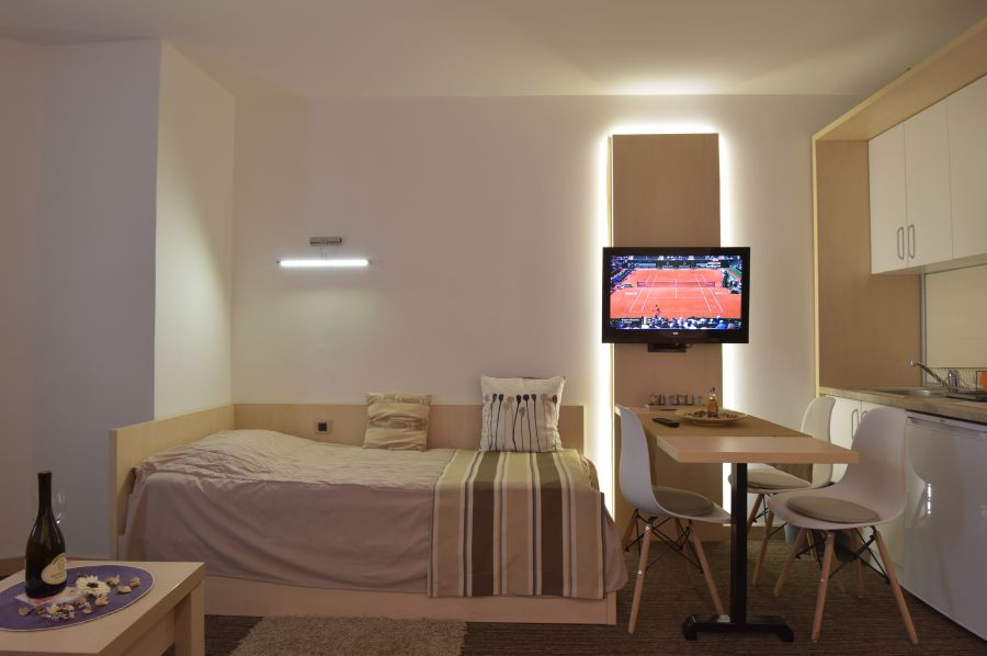 Studio apartman-hotel Angella 2